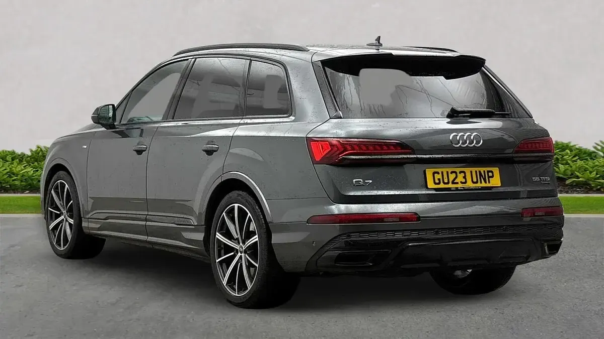 Used Audi Q7 Black Edition 340 HP (250 kW) 2023 Grey SUV