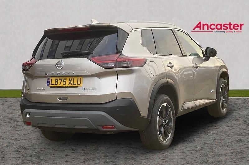New Nissan X-Trail N-Connecta 210 HP (154 kW) 2025 Silver SUV