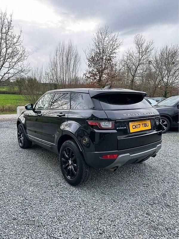 Used Land Rover Range Rover evoque SE 2017 Black Estate