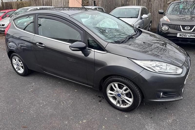 Used Ford Fiesta Zetec 2015 Grey Hatchback