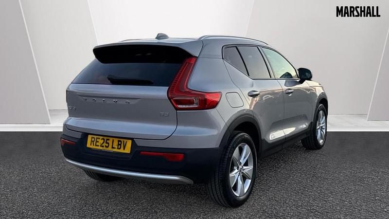 Used Volvo XC40 Core 163 HP (119 kW) 2025 Silver SUV
