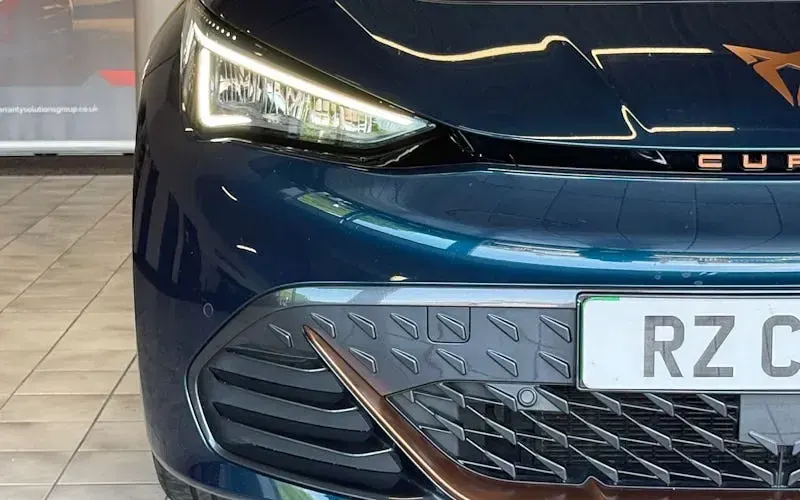 Begagnad Cupra Born e-Boost 169 kW (230 HK) 2024 Halvkombi