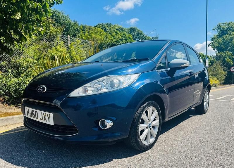 Used Ford Fiesta Zetec 70 HP (51 kW) 2010 Blue Hatchback