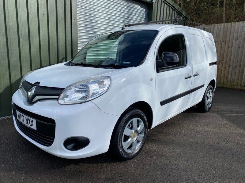 White Used 2017 Renault Kangoo Business MPV | £4,995 (Fair price) - Image 1/4