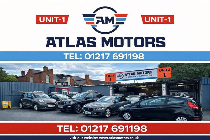 Used Toyota Yaris 99 HP (72 kW) 2014 Blue Hatchback