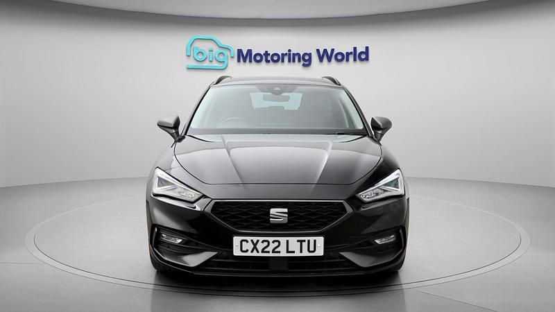 Used Seat Leon FR 110 HP (80 kW) 2022 Black Estate