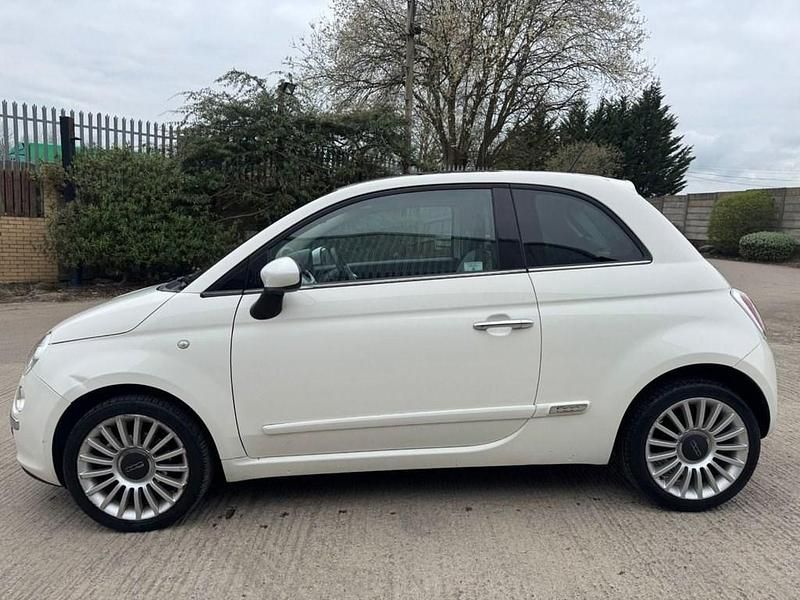 Used Fiat 500 Lounge 69 HP (50 kW) 2010 White Hatchback