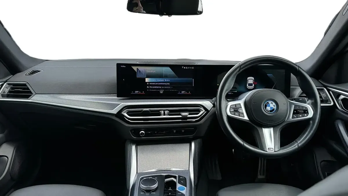 Used BMW i4 M Sport 246 kW (335 HP) 2023 White Sedan