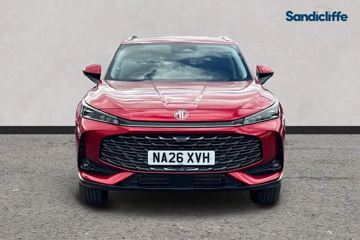 New MG HS SE 2026 Red SUV