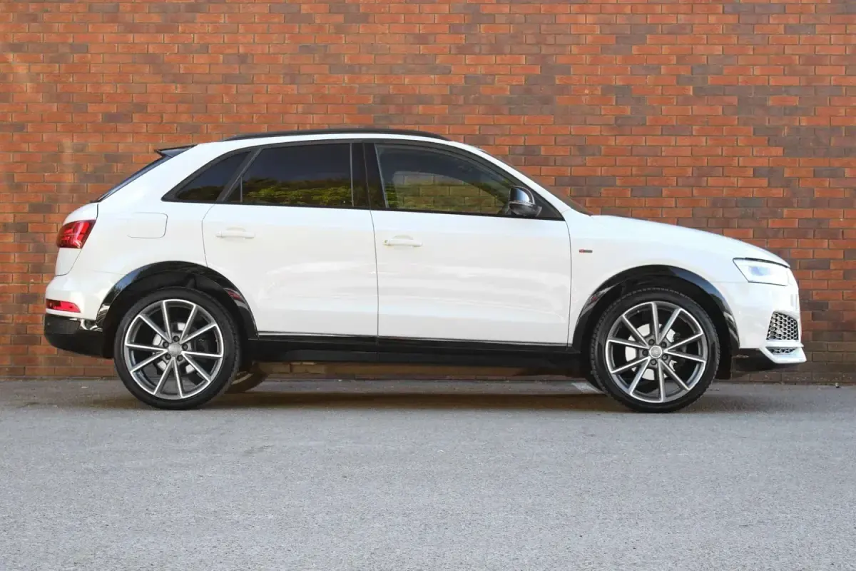 Usado Audi Q3 Black Edition 180 HP (132 kW) 2018 Branco SUV