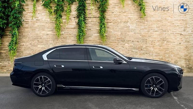 Used BMW i7 M Sport 330 kW (449 HP) 2025 Black Sedan