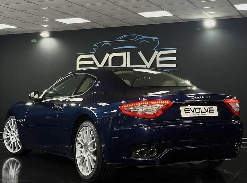 Used Maserati Granturismo 440 HP (323 kW) 2011 Blue Coupe