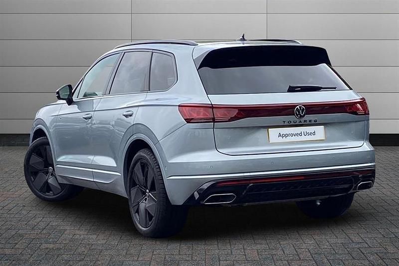 Used VW Touareg Black Edition 286 HP (210 kW) 2025 Oyster silver SUV
