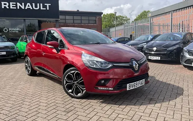 Używany Renault Clio IV Iconic 90 KM (66 kW) 2019 Hatchback