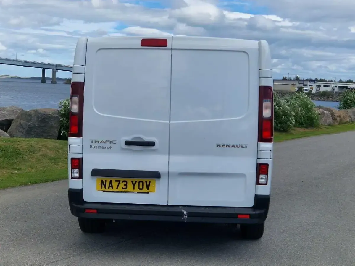 Used Renault Trafic Business 128 HP (94 kW) 2023 White