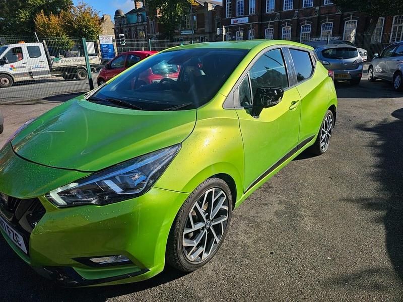 Used Nissan Micra Tekna 90 HP (66 kW) 2017 Green Hatchback