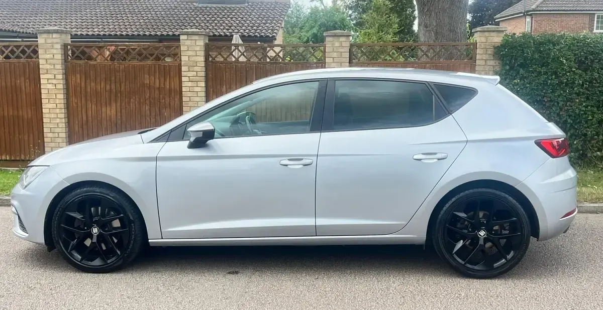 Used Seat Leon FR 180 HP (132 kW) 2018 Silver Hatchback
