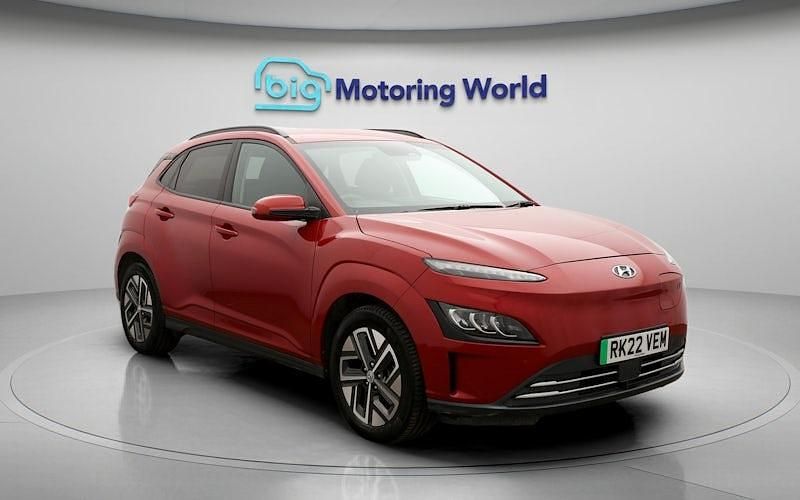 Used Hyundai Kona Premium 150 kW (204 HP) 2022 Red SUV