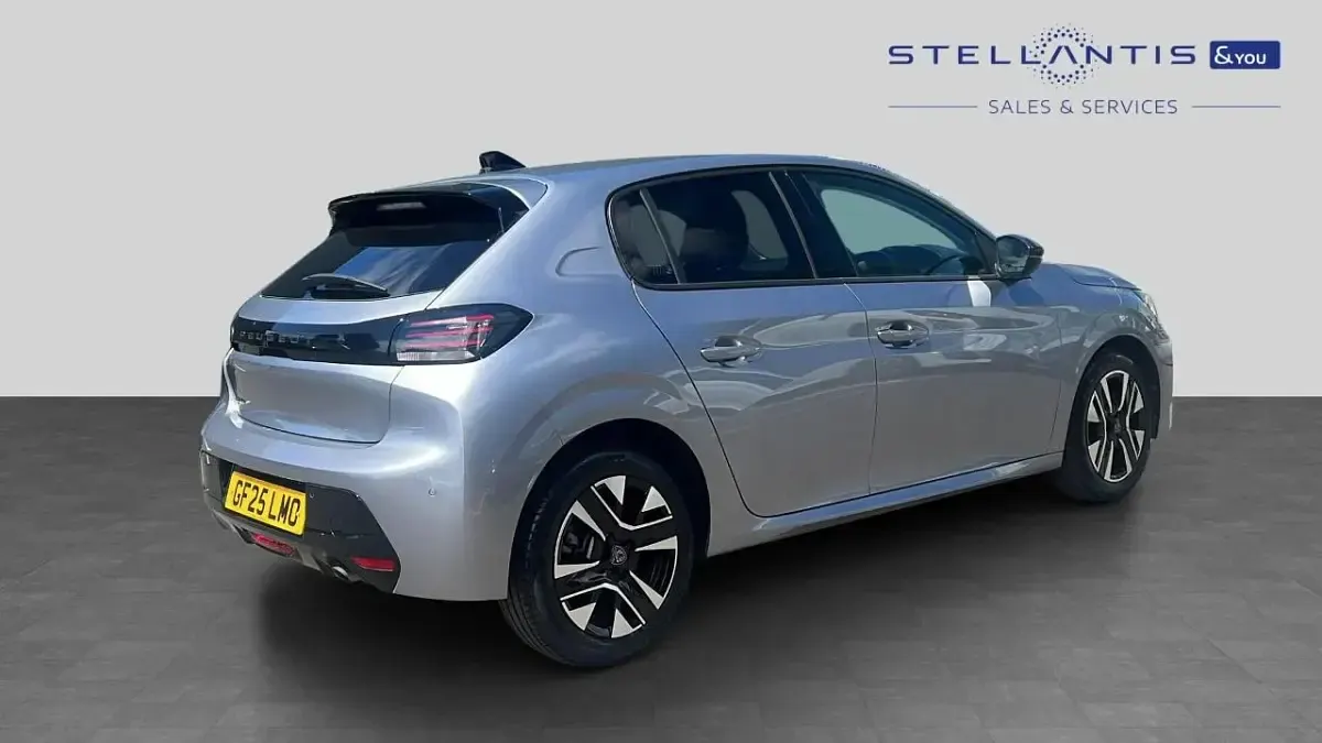 Used Peugeot 208 Allure 99 HP (72 kW) 2025 Grey Hatchback
