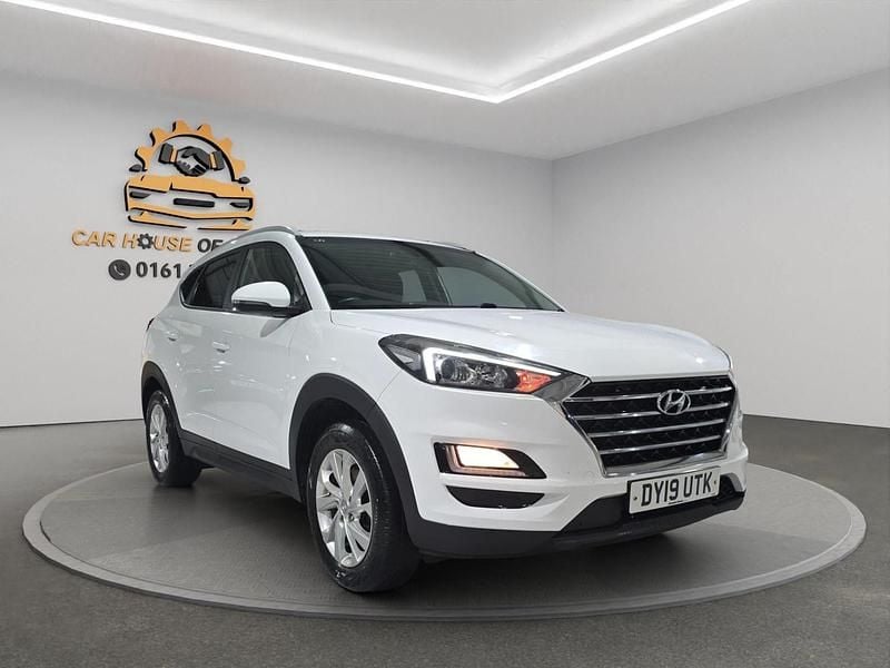 Used Hyundai Tucson SE 132 HP (97 kW) 2019 White SUV