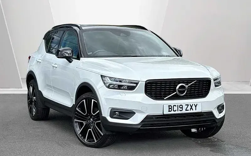 Used Volvo XC40 R-Design 190 HP (139 kW) 2020 SUV