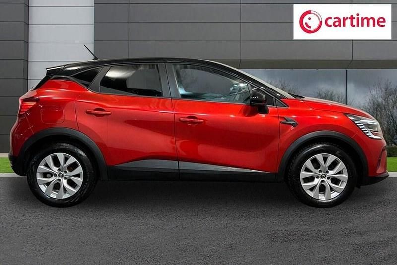 Used Renault Captur Iconic 140 HP (102 kW) 2021 Red/black SUV
