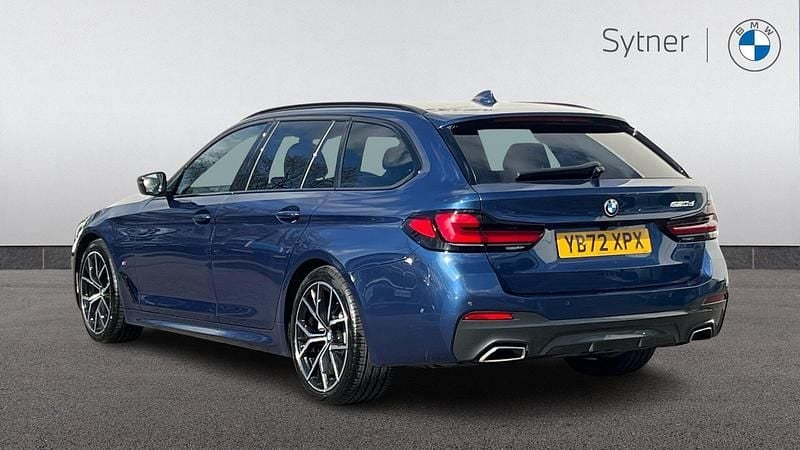 Usado BMW 520 M Sport 187 CV (137 kW) 2023 Azul Familiar