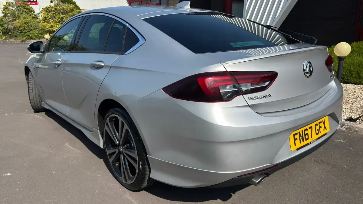 Used Vauxhall Insignia SRi 2017 Silver Hatchback