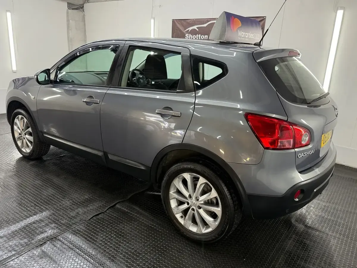 Used Nissan Qashqai Acenta 114 HP (83 kW) 2008 Grey SUV