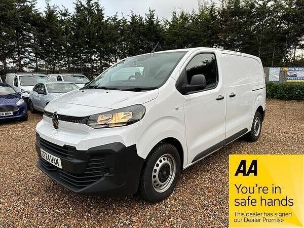 Used Citroën Dispatch 120 HP (88 kW) 2024 White MPV