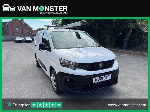 White Used 2021 Peugeot Partner MPV | £10,979 (A bit pricey) - Image 1/4