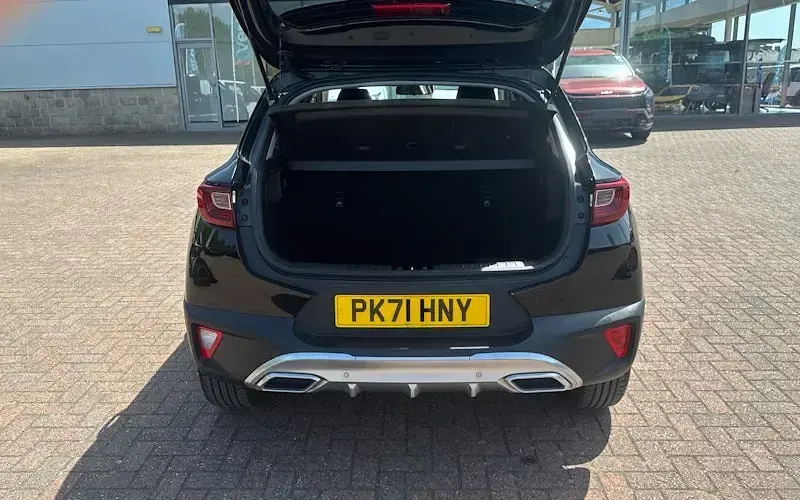 Used Kia Stonic GT-Line 120 HP (88 kW) 2023 SUV