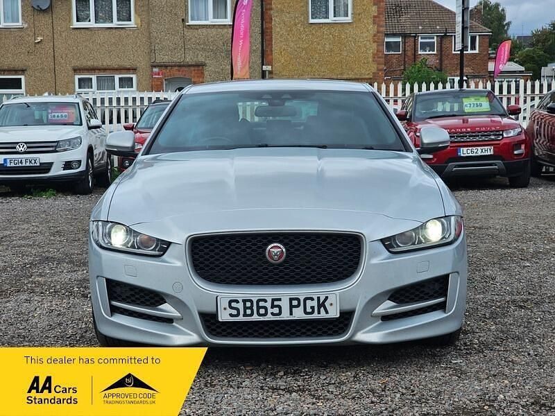 Used Jaguar XE R-Sport 163 HP (119 kW) 2016 Silver Sedan