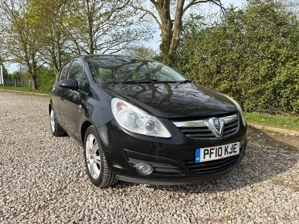 Gebraucht Vauxhall Corsa 99 PS (72 kW) 2010 Schwarz Kleinwagen
