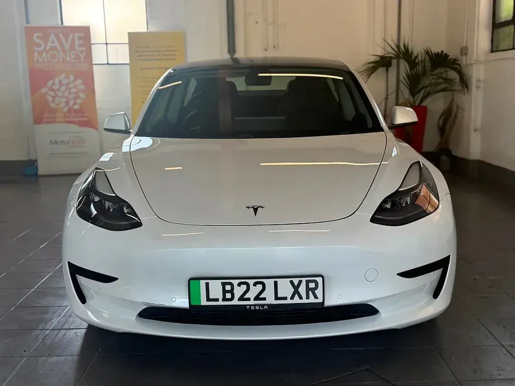 Used Tesla Model 3 RWD 208 kW (283 HP) 2022 White Sedan