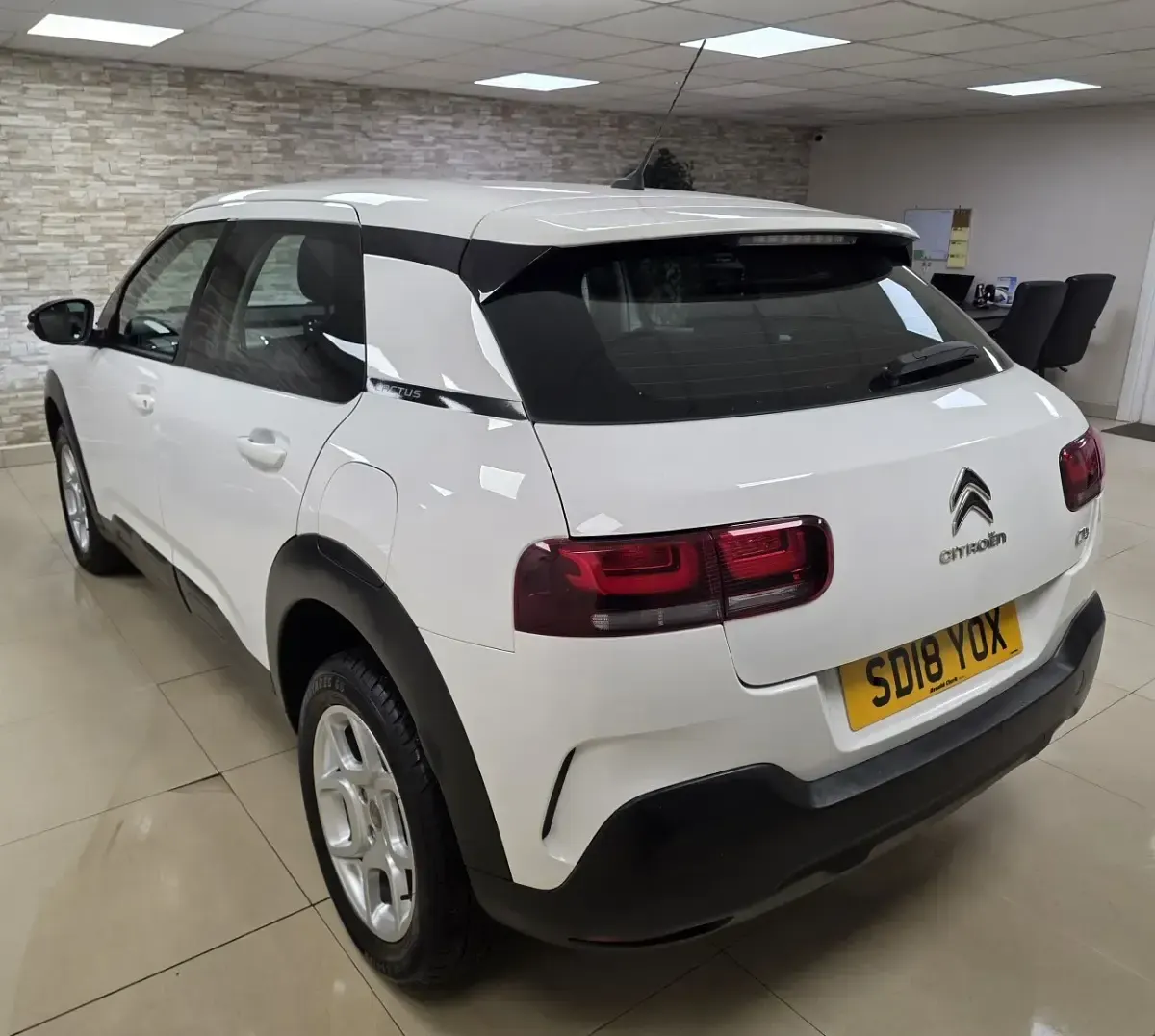 Używany Citroën C4 Cactus Feel 2018 Biały Hatchback