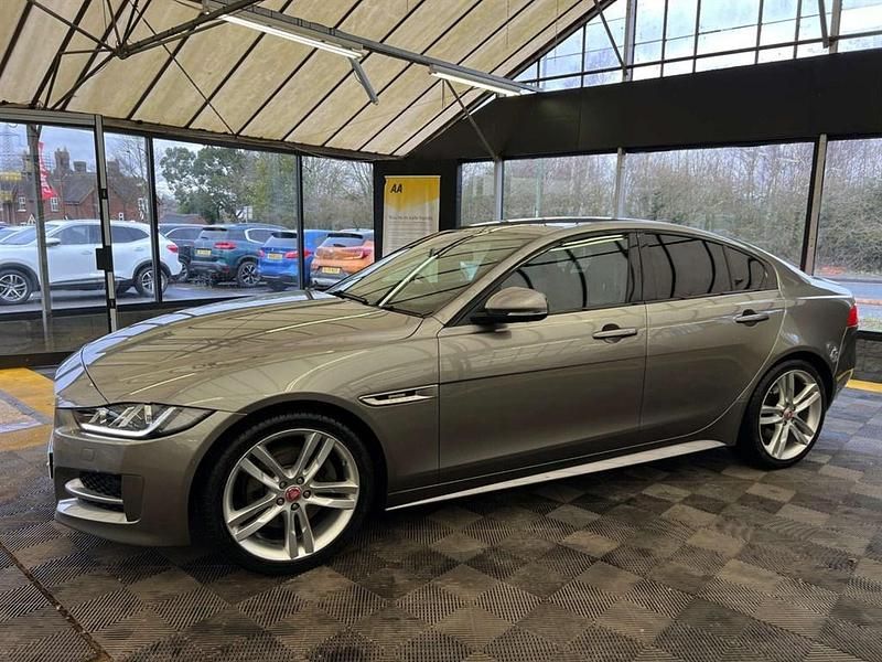 Used Jaguar XE R-Sport 250 HP (183 kW) 2017 Silver Sedan