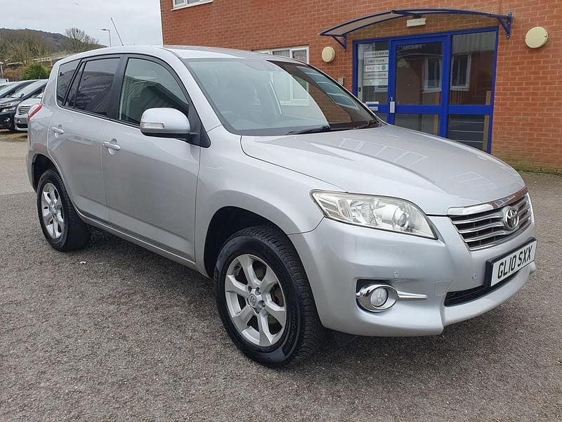 Used Toyota RAV4 150 HP (110 kW) 2010 Silver SUV