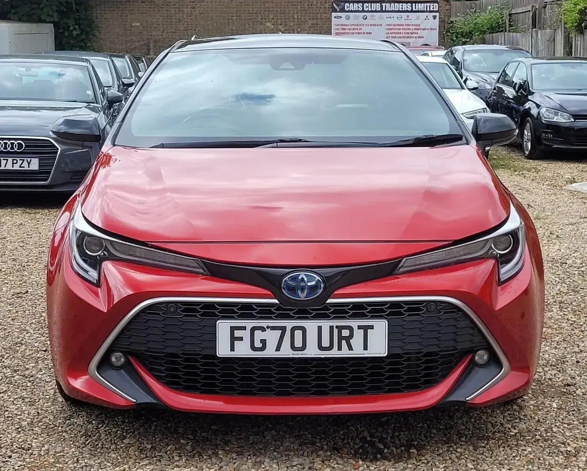 Used Toyota Corolla 2020 Red/black Hatchback
