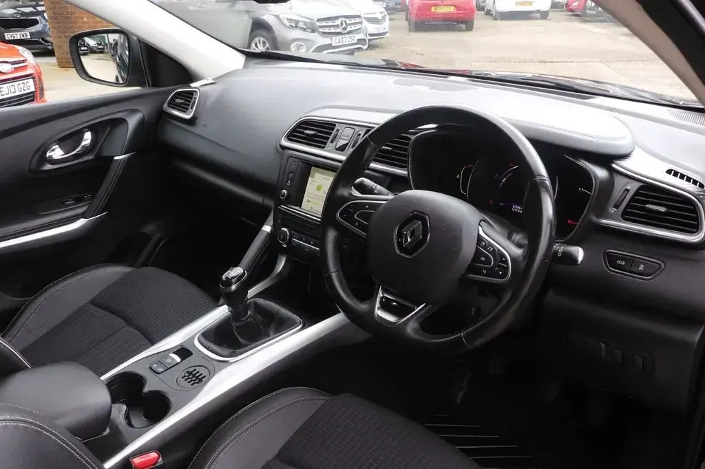 Used Renault Kadjar Signature 110 HP (80 kW) 2015 Black SUV