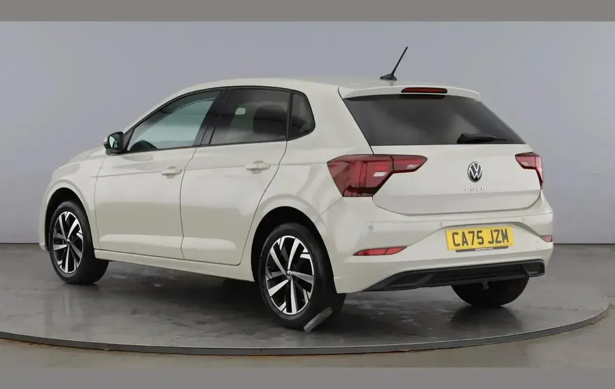 Usado VW Polo Match 95 HP (69 kW) 2025 Cinzento Citadino