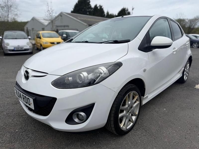 Used Mazda 2 2014 White Hatchback