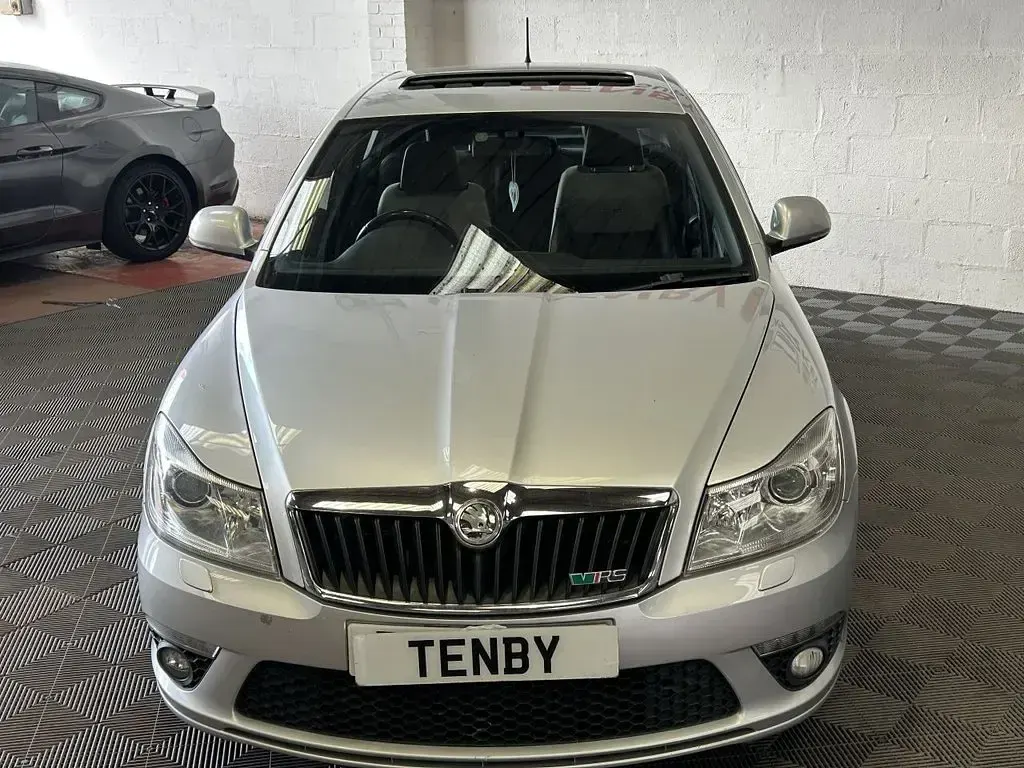 Used Skoda Octavia vRS 170 HP (125 kW) 2011 Silver Hatchback