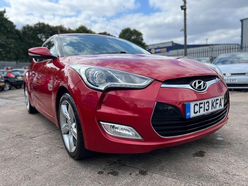 Red Used 2013 Hyundai Veloster Hatchback | £3,500 (Good price) - Image 1/4