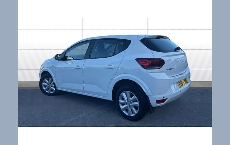 Used Dacia Sandero Expression 91 HP (66 kW) 2023 White Hatchback