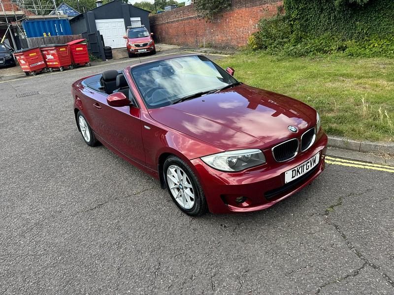 Used BMW 118 Cabriolet 143 HP (105 kW) 2011 Red Cabriolet