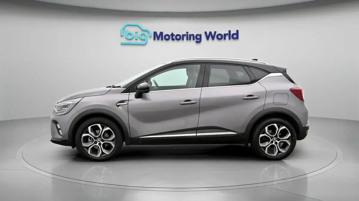 Usado Renault Captur Techno 160 CV (117 kW) 2023 Gris SUV