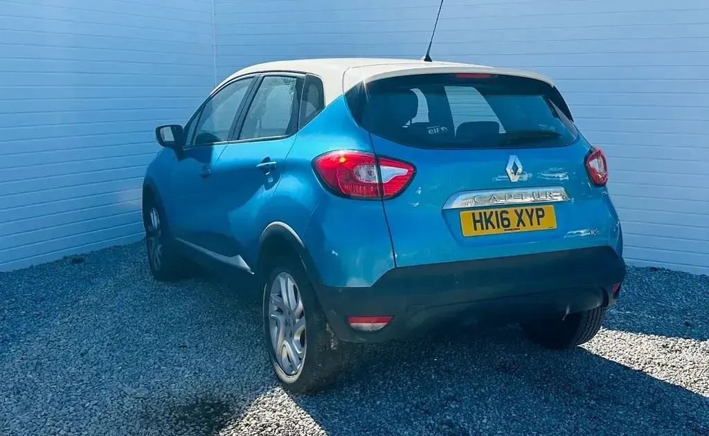 Gebraucht Renault Captur Dynamique 90 PS (66 kW) 2016 Blau SUV