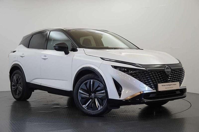 White Used 2024 Nissan Qashqai Tekna SUV | £29,599 - Image 1/3