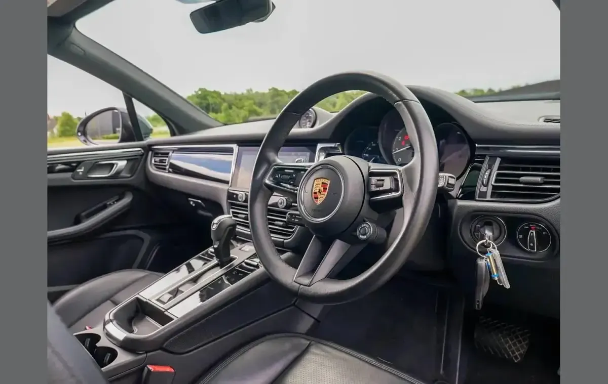 Used Porsche Macan S 374 HP (275 kW) 2024 Grey SUV